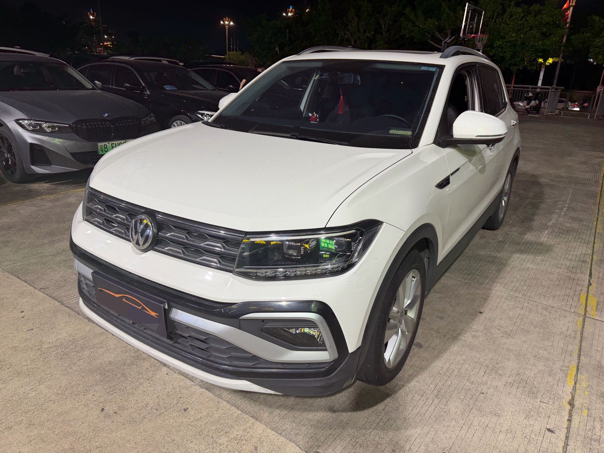 Volkswagen T-Cross 2019 Volkswagen T-Cross 2019 car image
