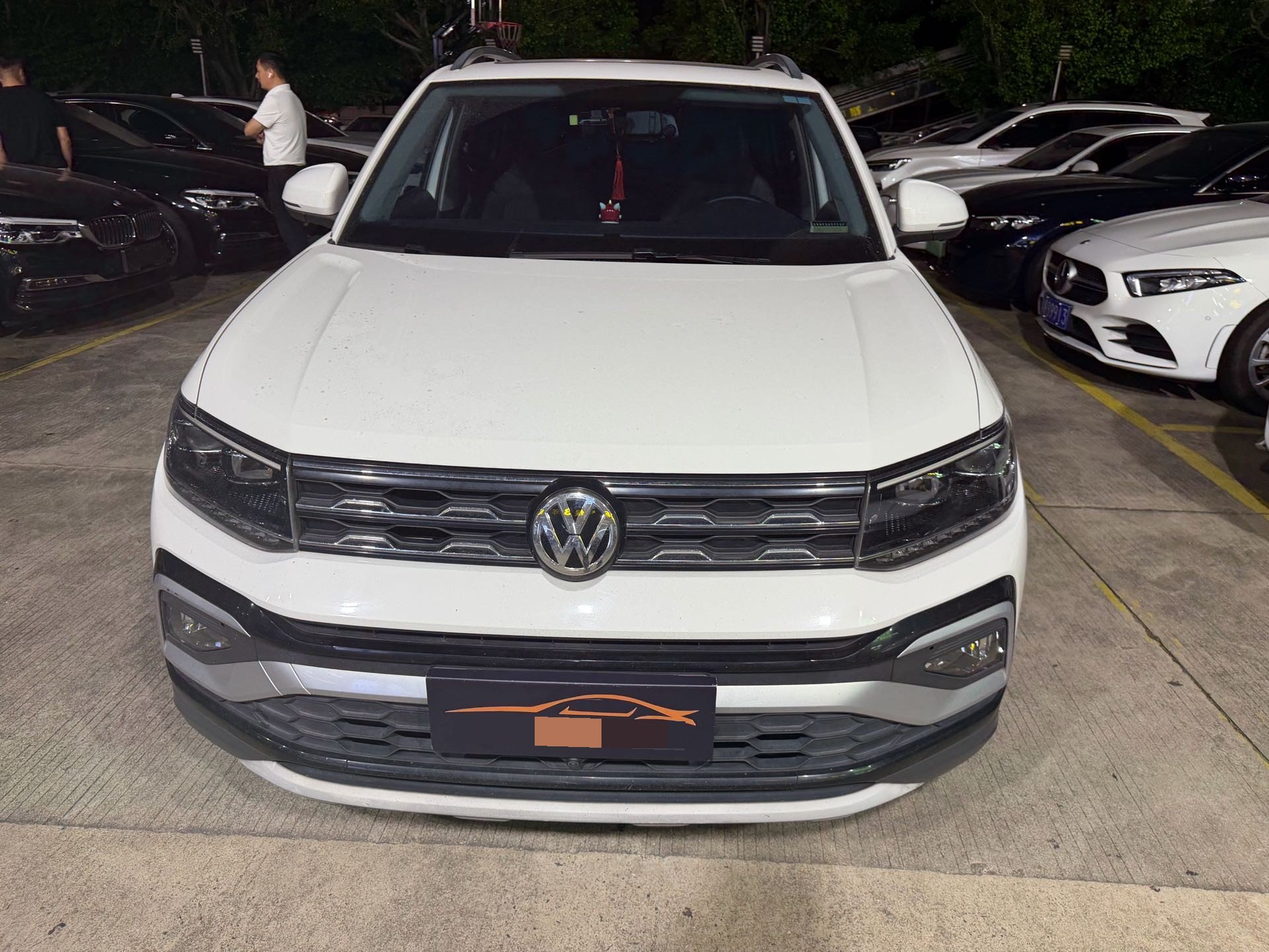 Volkswagen T-Cross 2019 #2 Volkswagen T-Cross 2019 car image #2