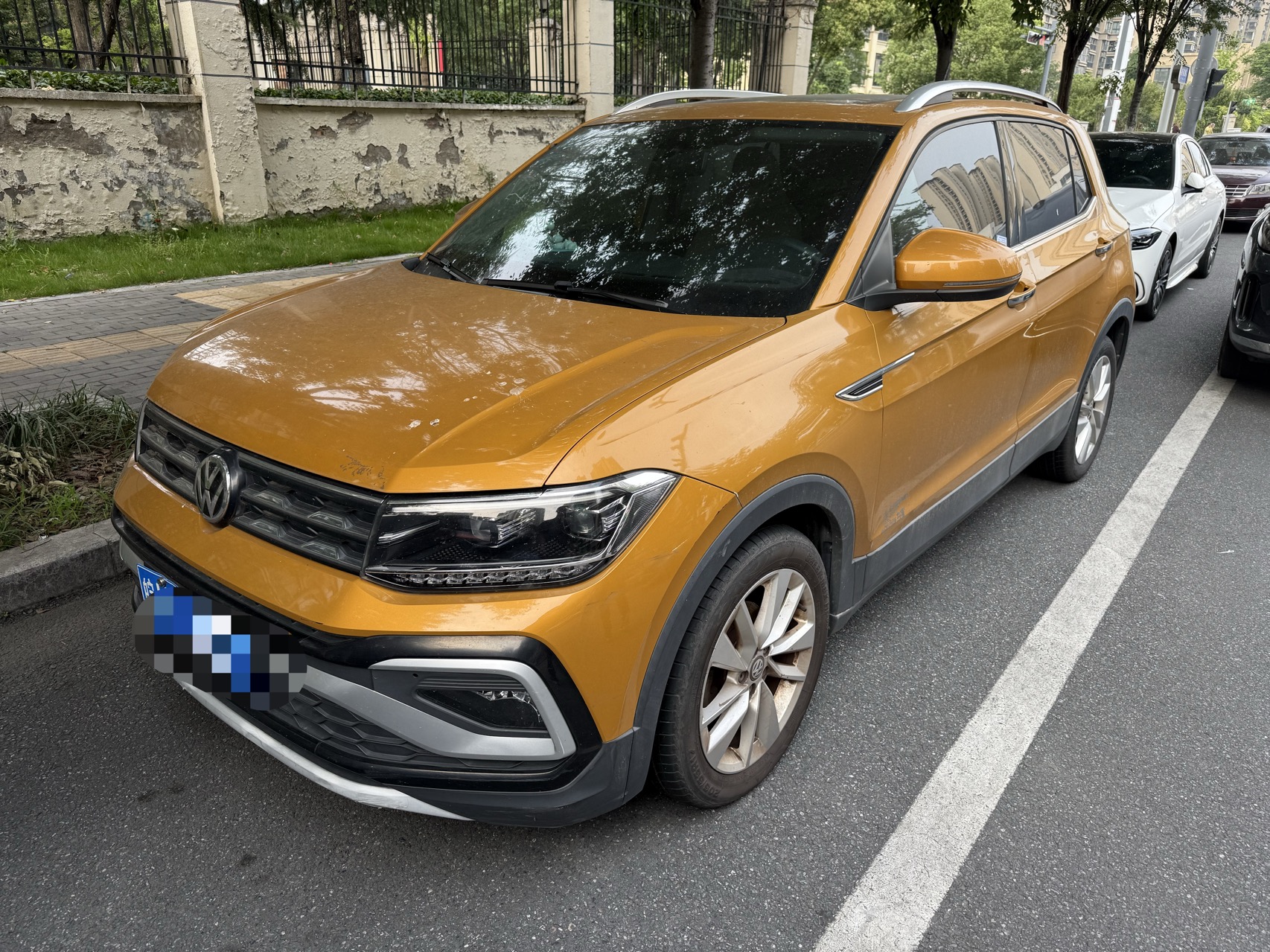 Volkswagen T-Cross 2019 car image 