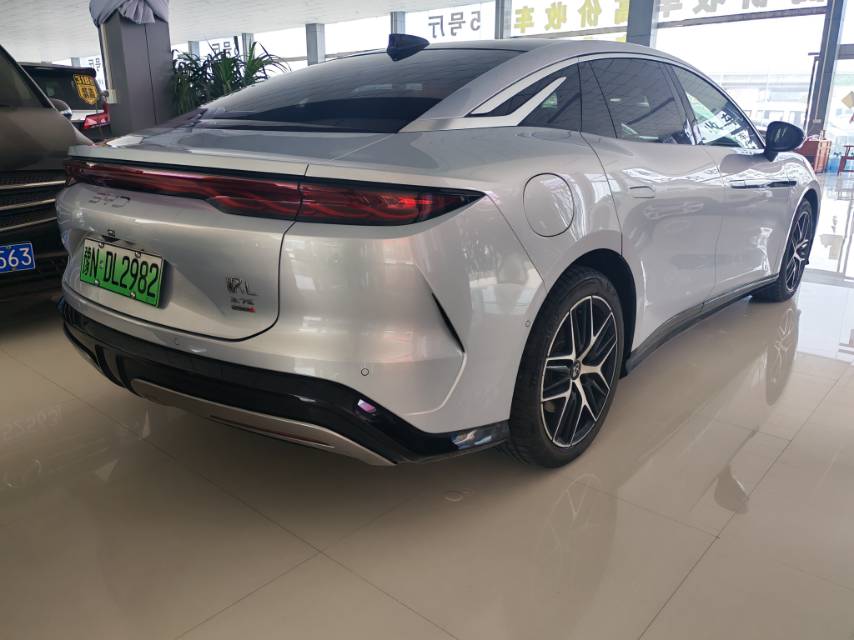 BYD HanL 2025 car image #4