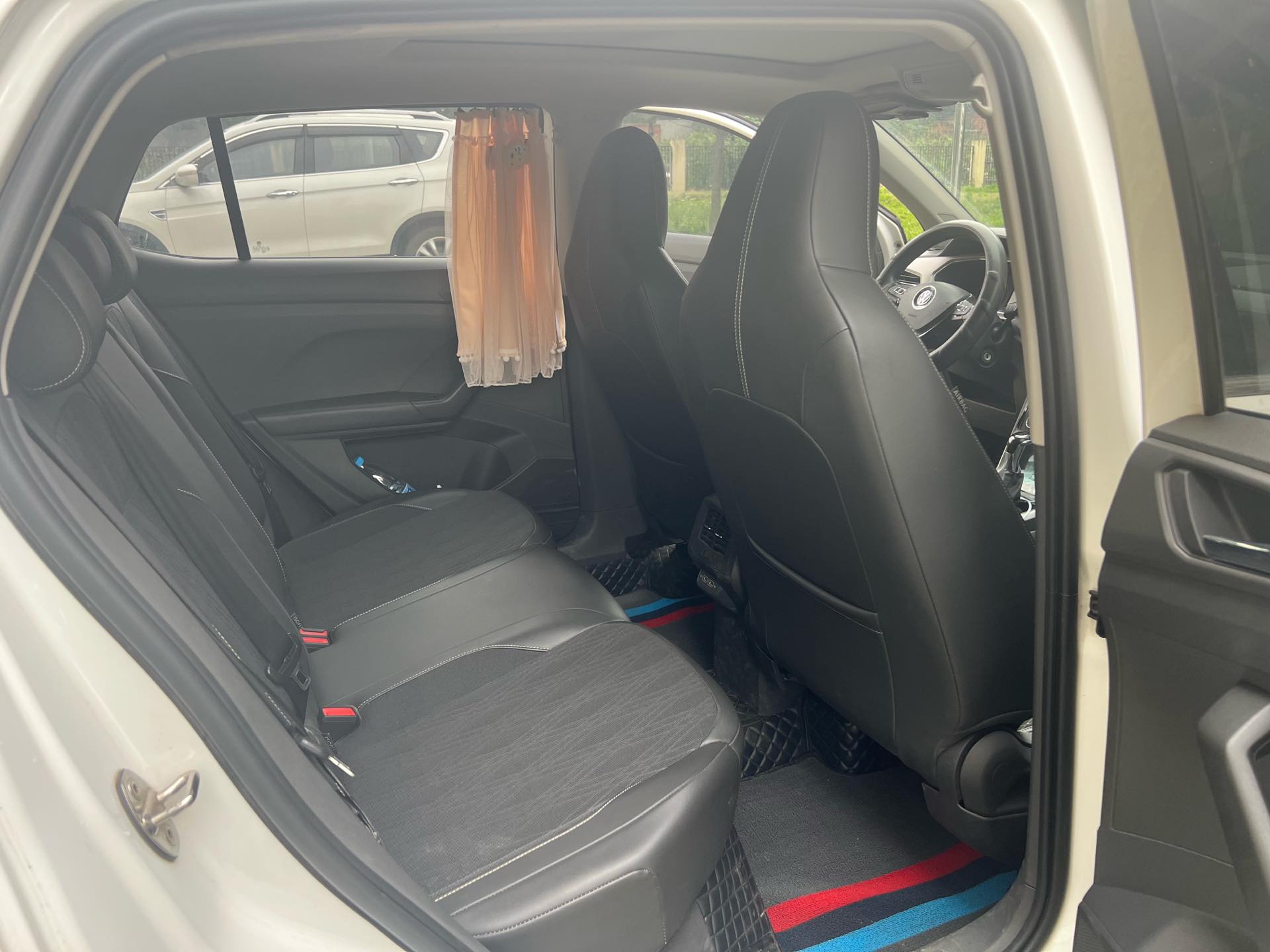Volkswagen T-Cross 2019 #6 Volkswagen T-Cross 2019 صورة سيارة #6