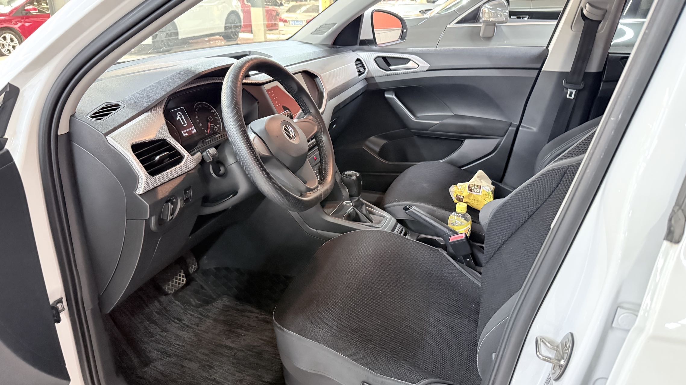 Volkswagen Tacqua 2021 car image #4