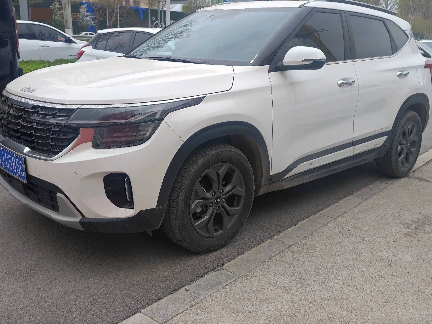 Kia Seltos 2023 Kia Seltos 2023 car image