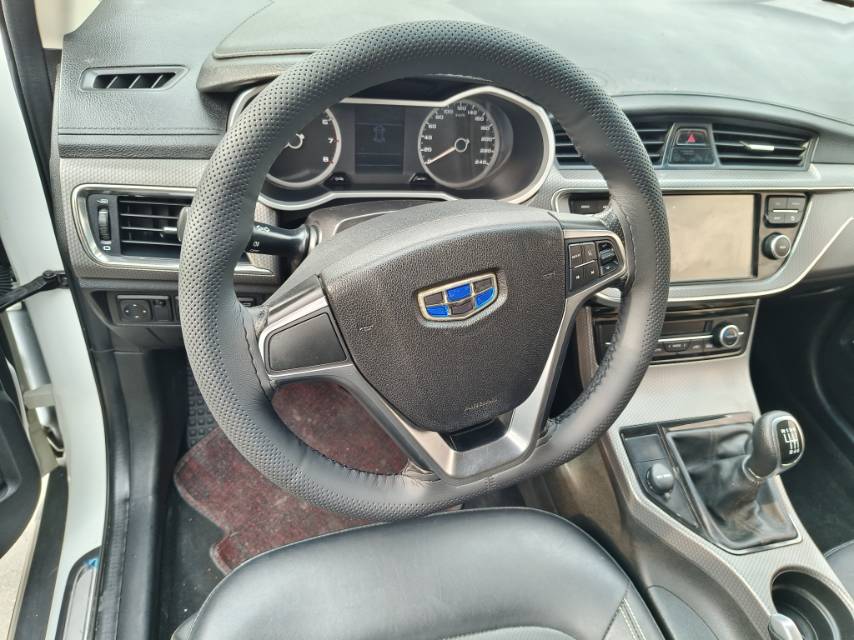 GEELY Emgrand GS 2017 immagine di auto #3