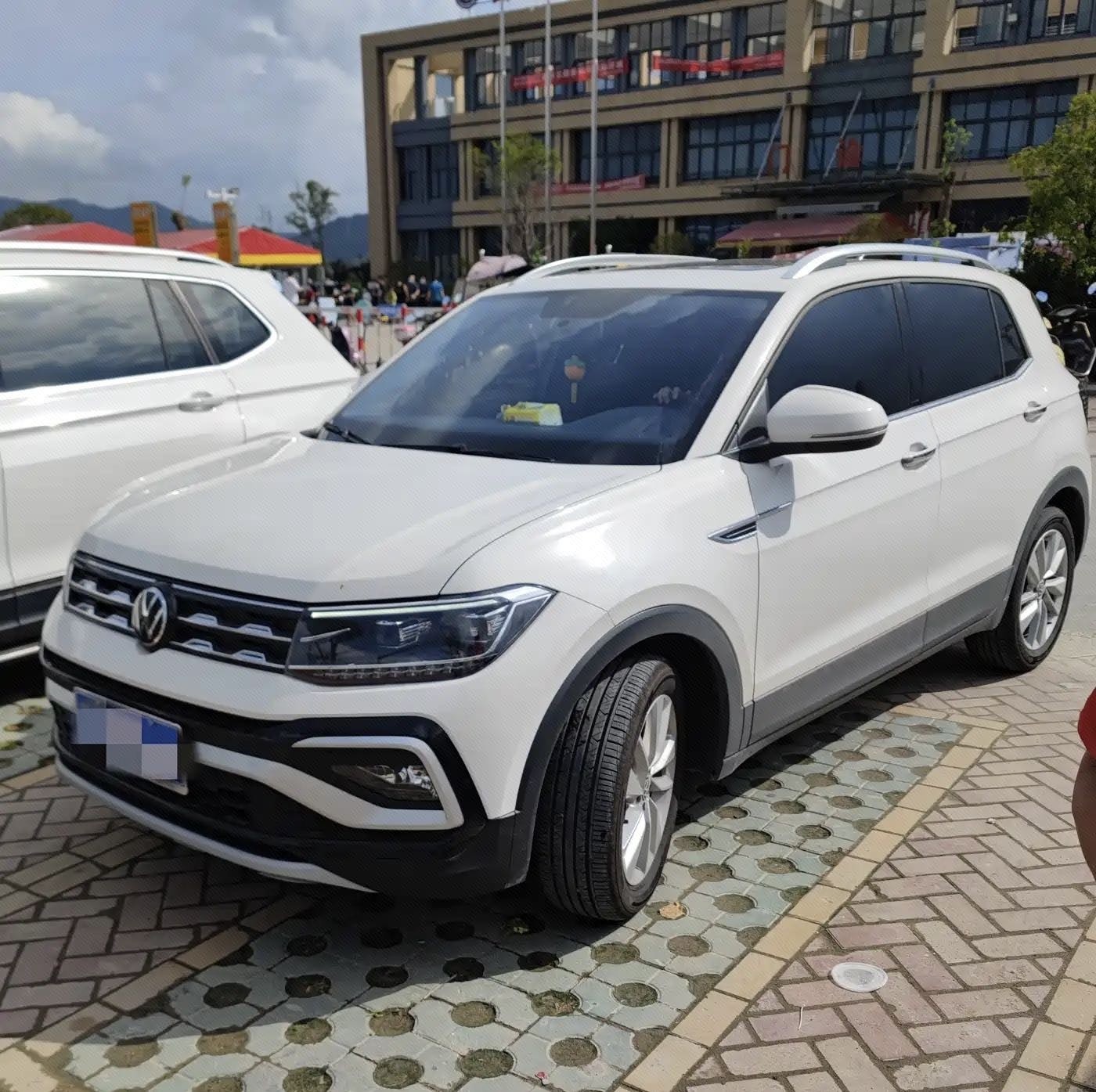 Volkswagen T-Cross 2021 car image 