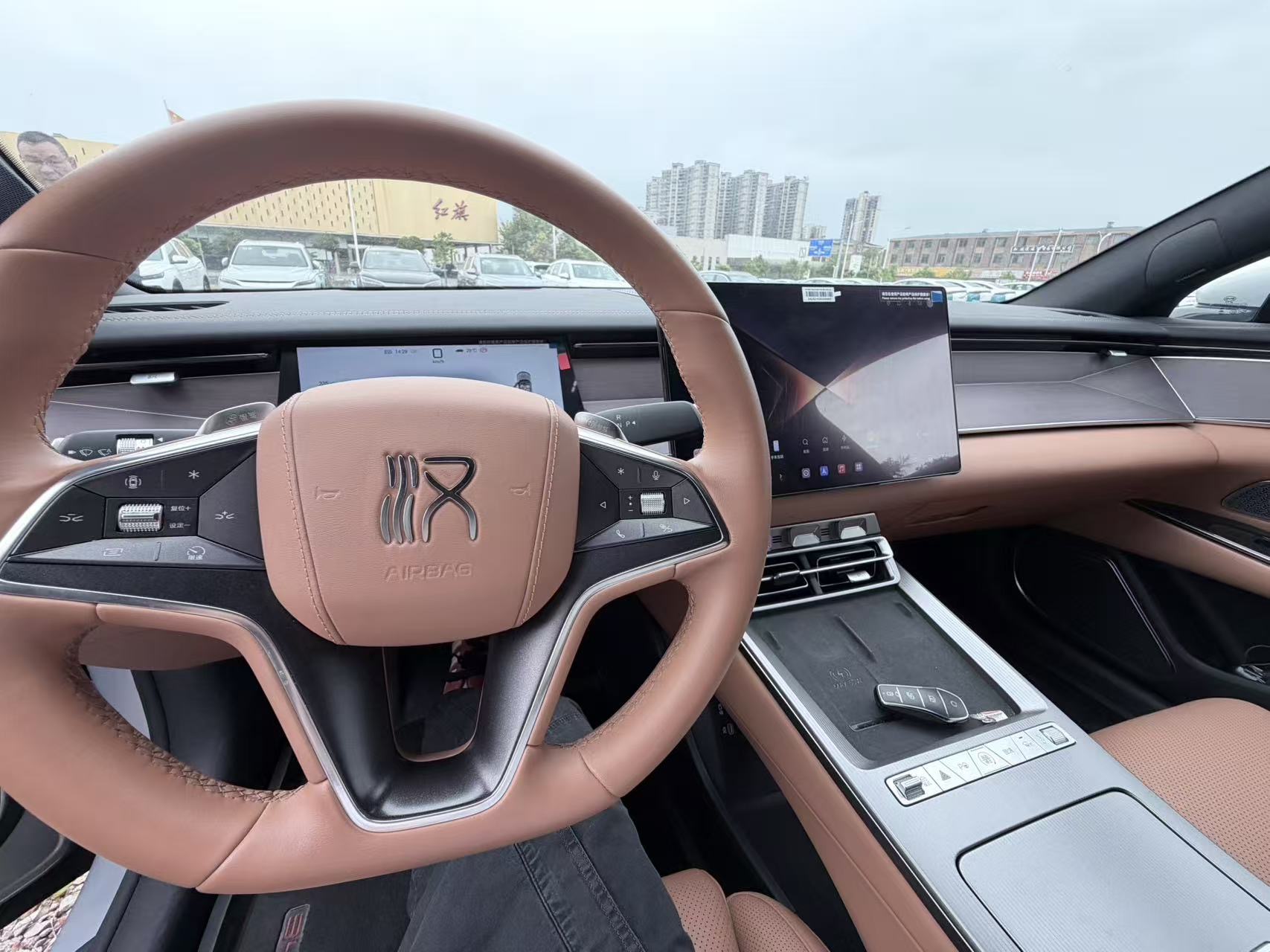 BYD HanL 2025 imagem de carro #3