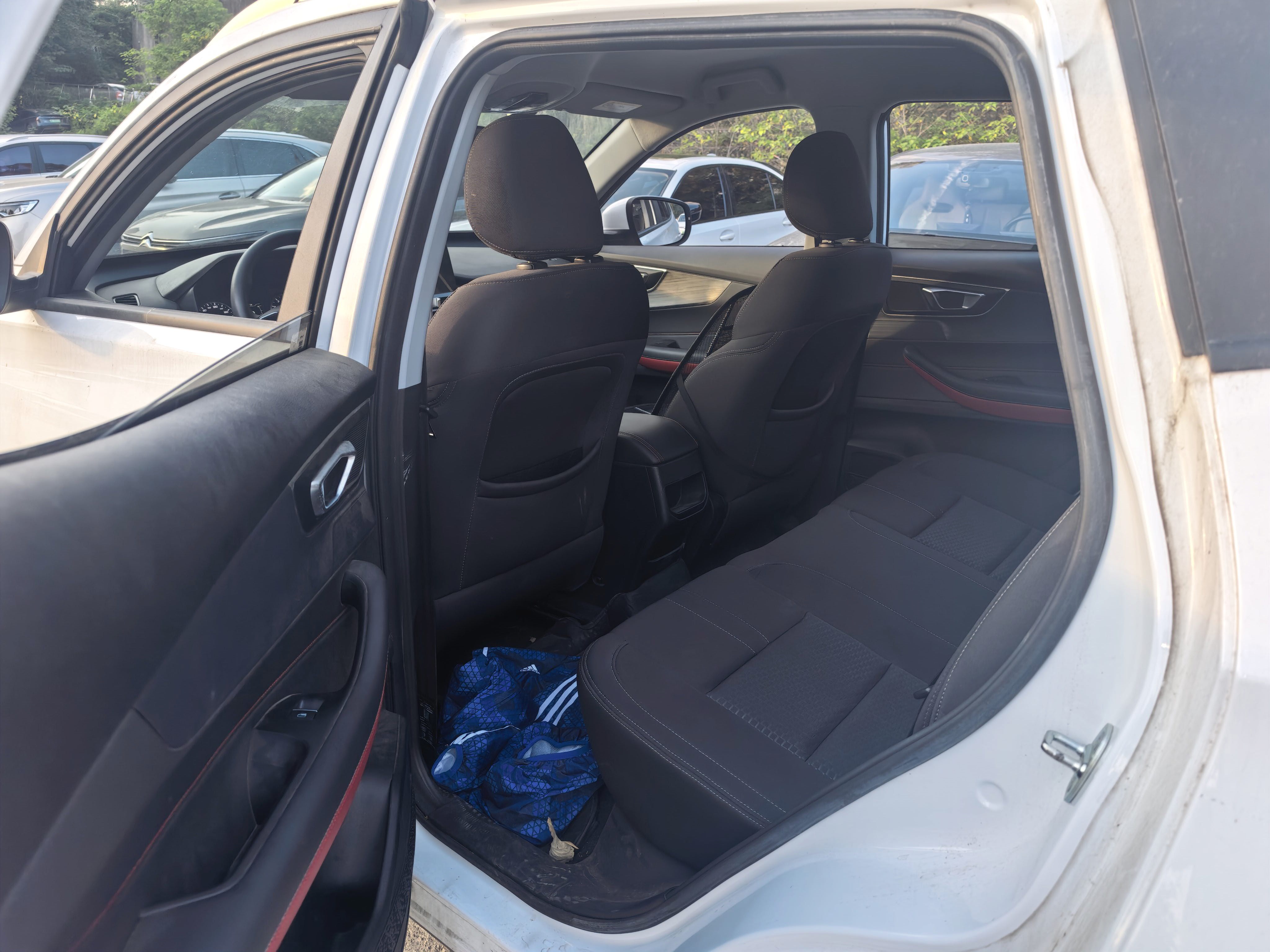 Chery Tiggo 5x 2024 immagine di auto #2