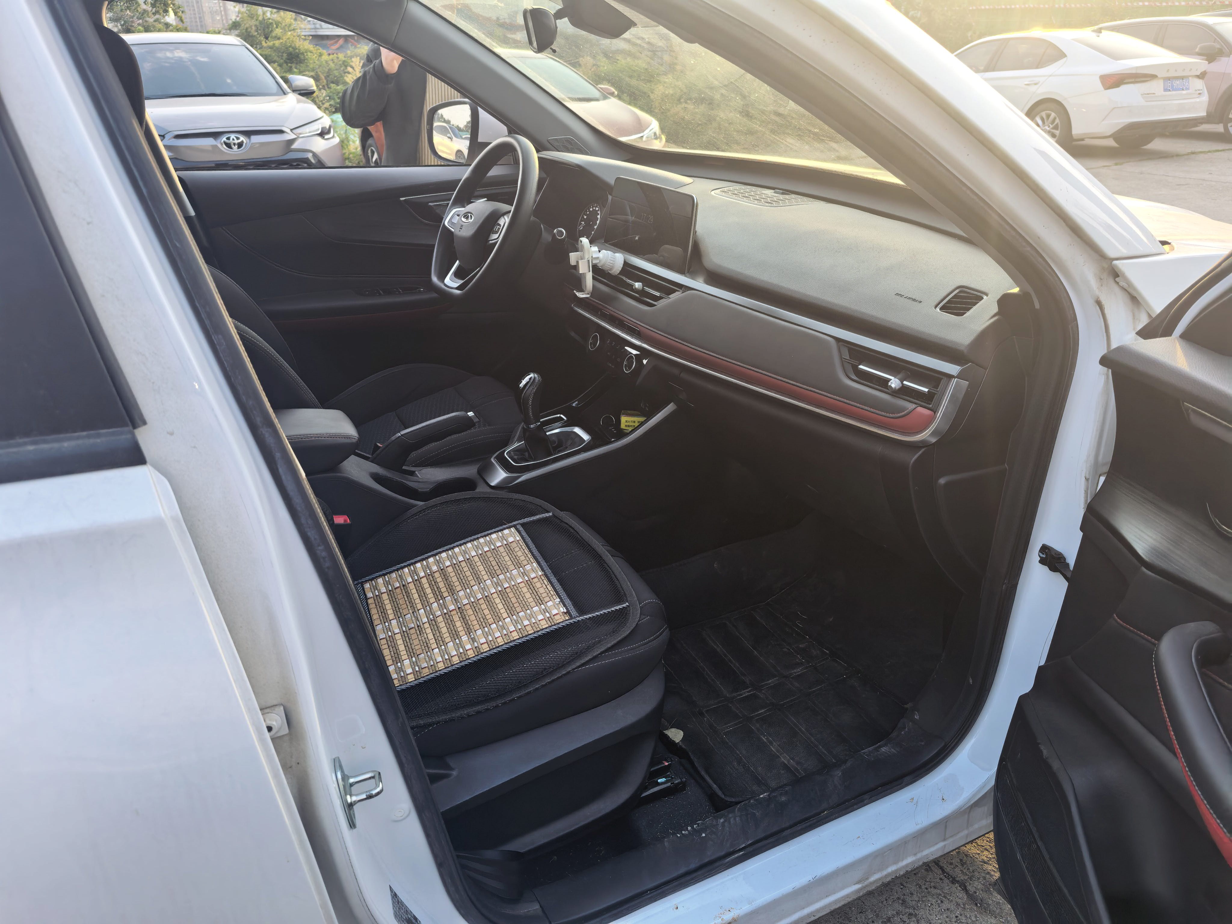 Chery Tiggo 5x 2024 immagine di auto #3