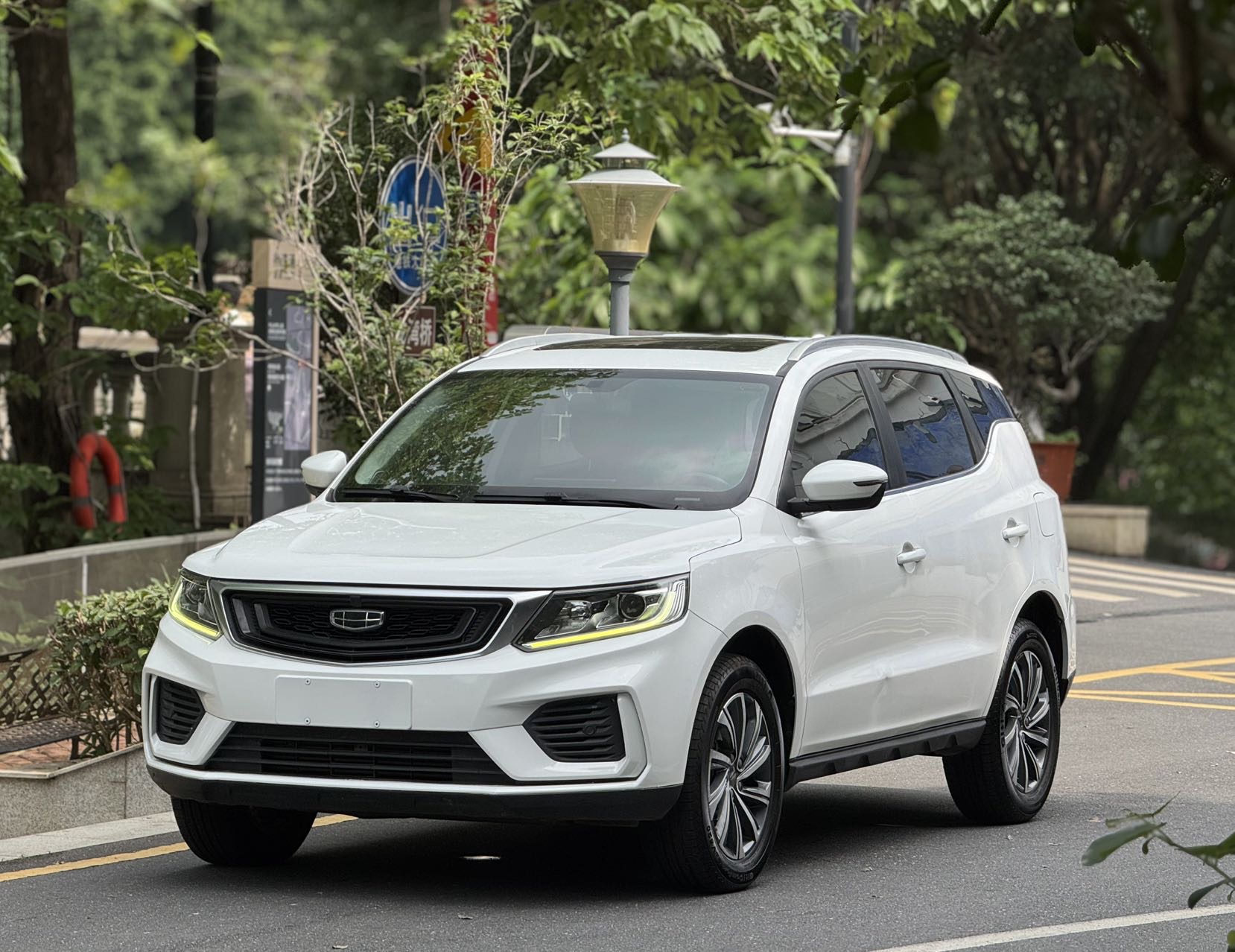 GEELY Vision X6 2020 GEELY Vision X6 2020 car image