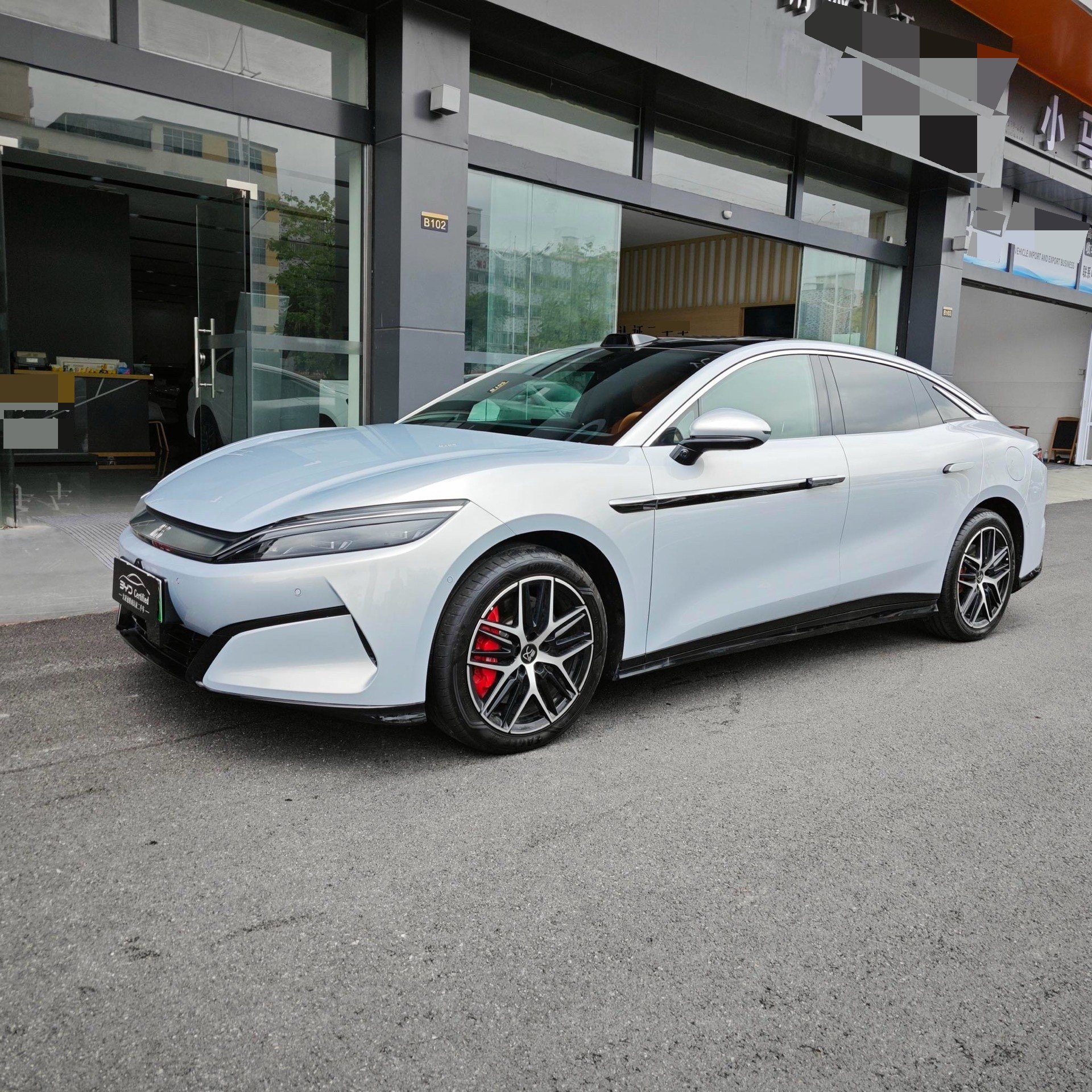 BYD HanL 2025 BYD HanL 2025 car image