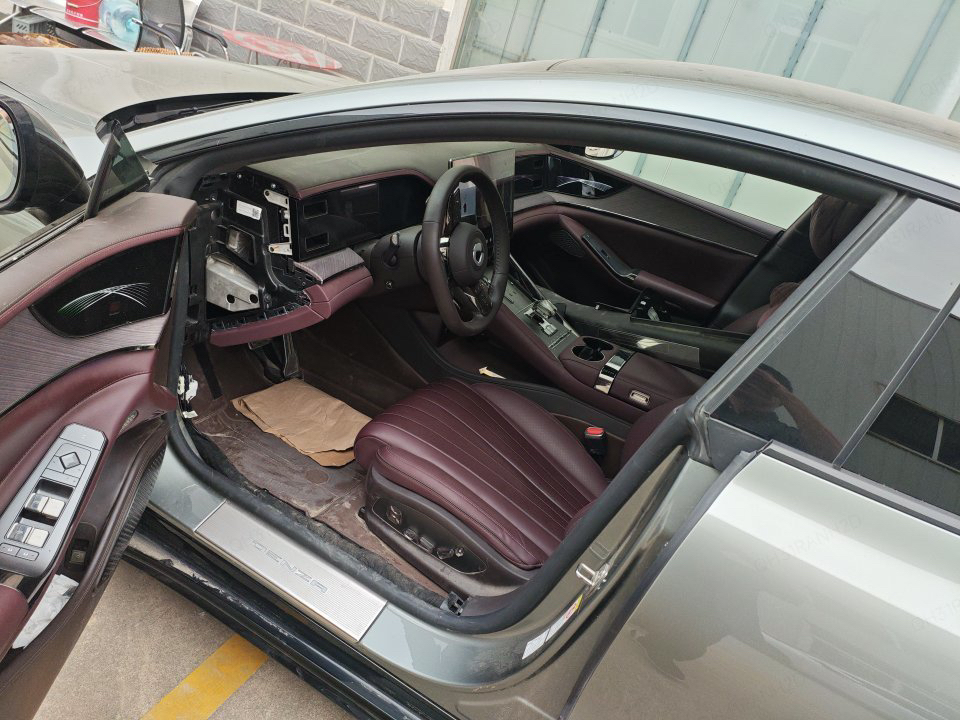 Denza Z9GT 2024 #3 Denza Z9GT 2024 car image #3