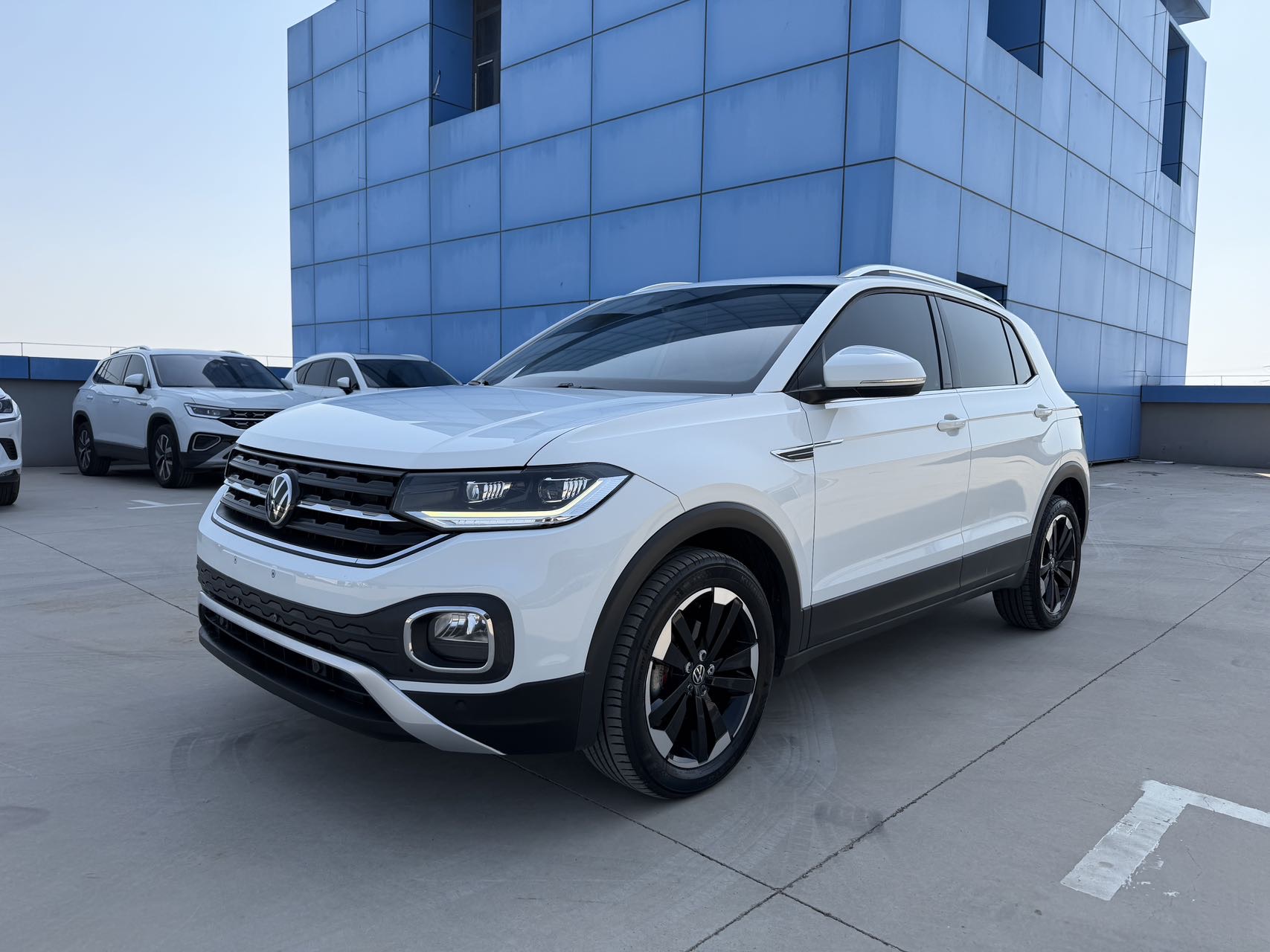 Volkswagen Tacqua 2022 car image 