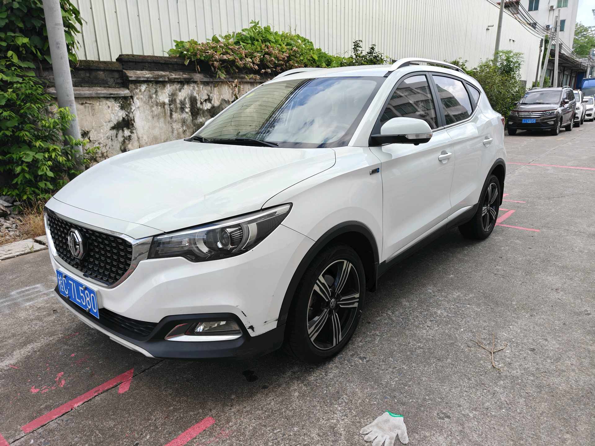 MG ZS 2018 MG ZS 2018 car image