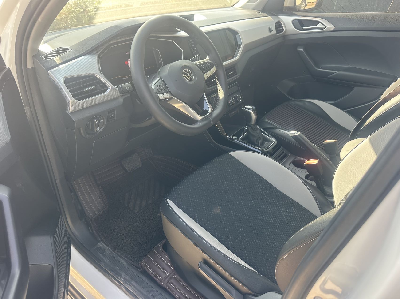 Volkswagen Tacqua 2021 car image #3