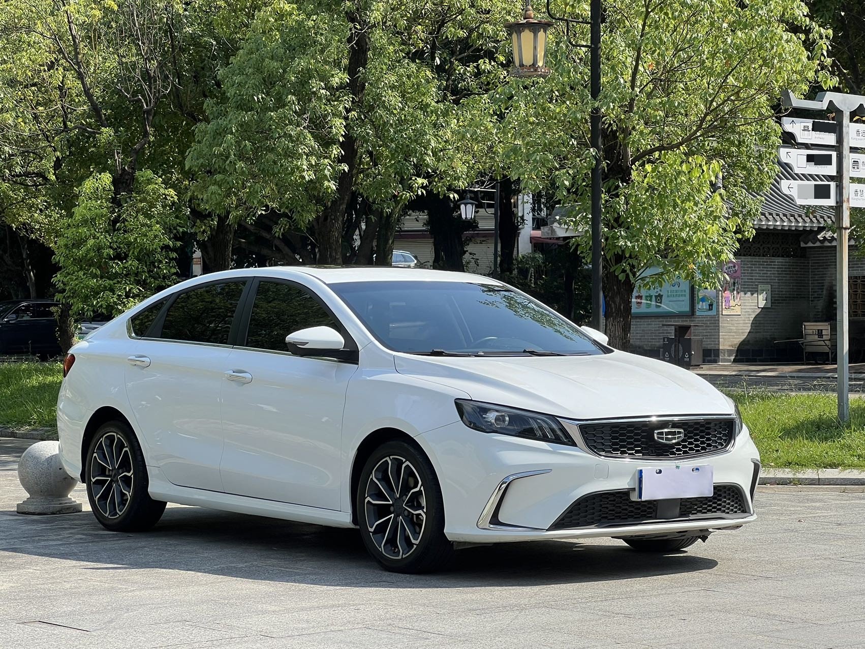 GEELY Binray 2021 car image #3