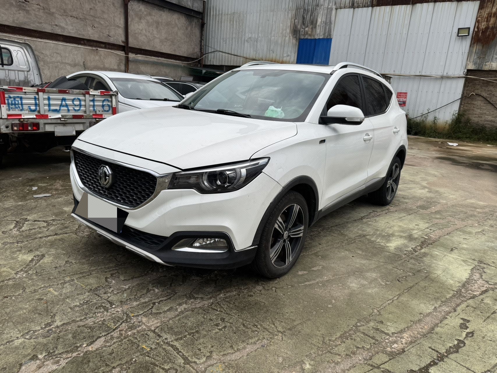 MG ZS 2017 MG ZS 2017 car image
