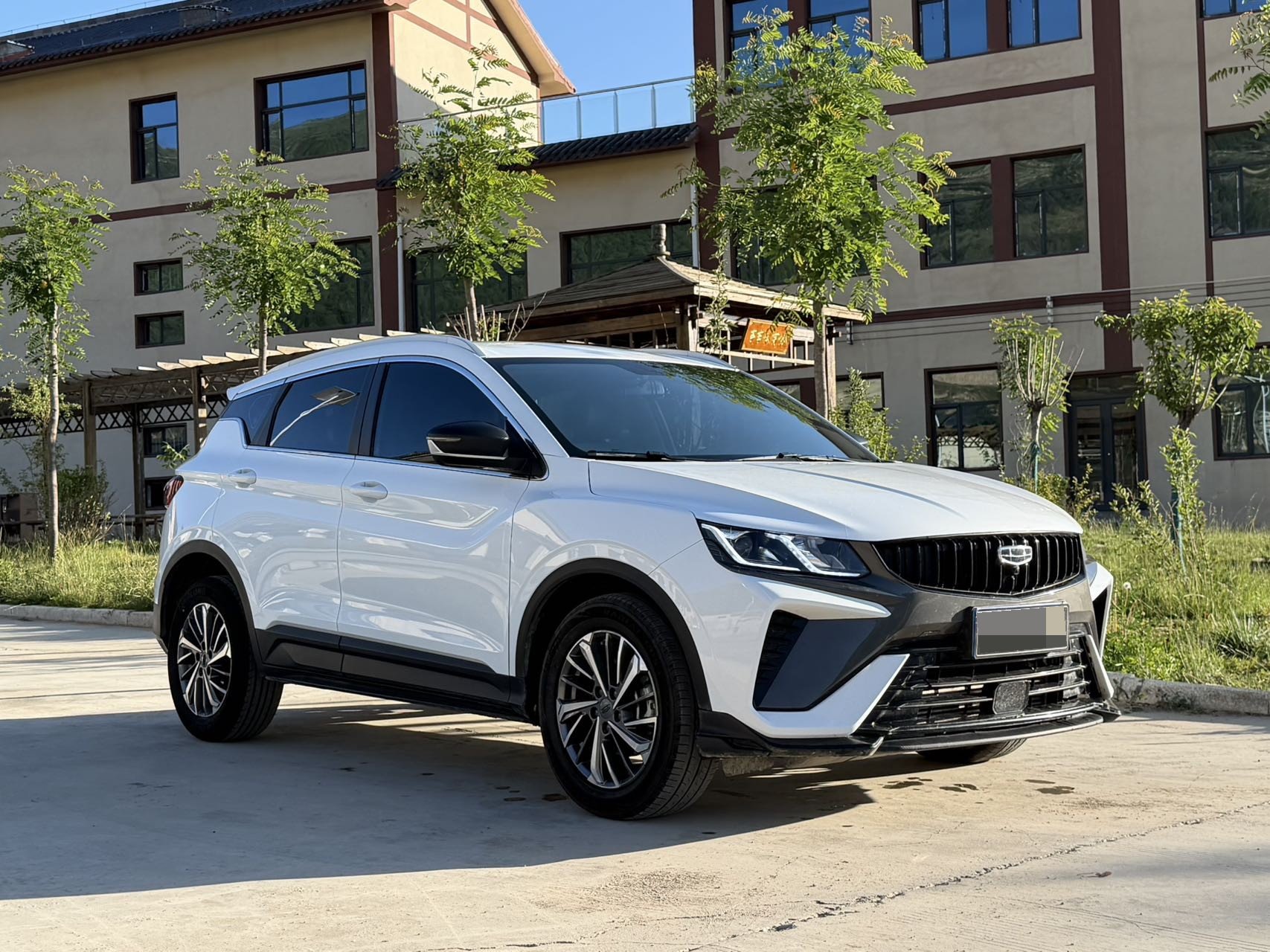GEELY Coolray 2024 imagen de coche #3