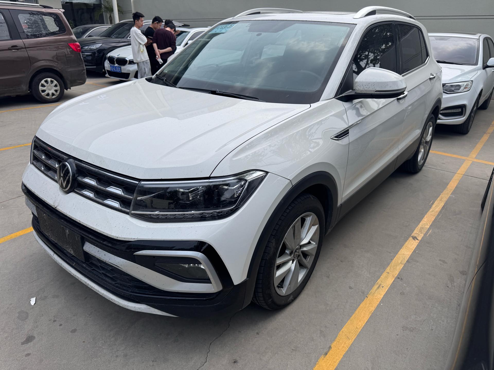 Volkswagen T-Cross 2021 Volkswagen T-Cross 2021 car image