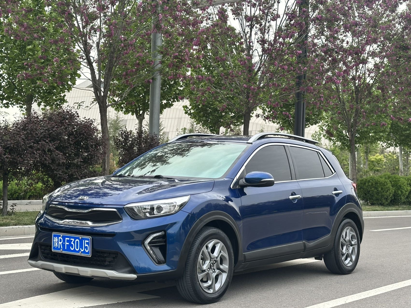 Kia KX1 2018 car image 