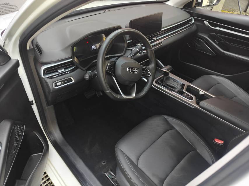 GEELY Emgrand 2022 image de voiture #5