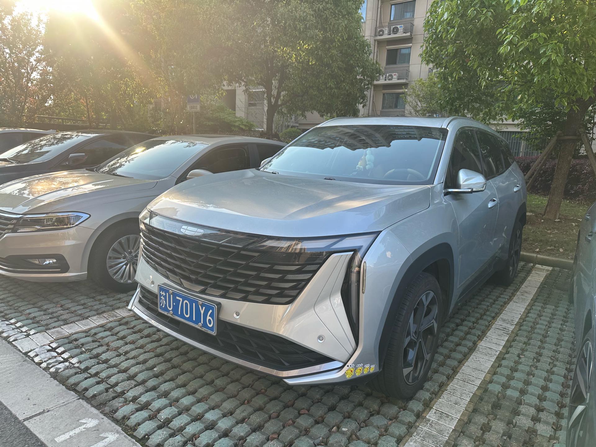 GEELY Boyue L 2023 GEELY Boyue L 2023 car image