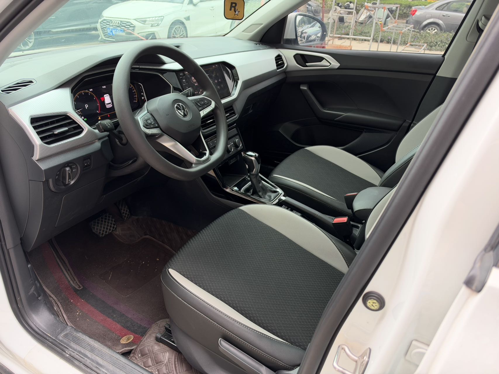 Volkswagen Tacqua 2021 immagine di auto #3