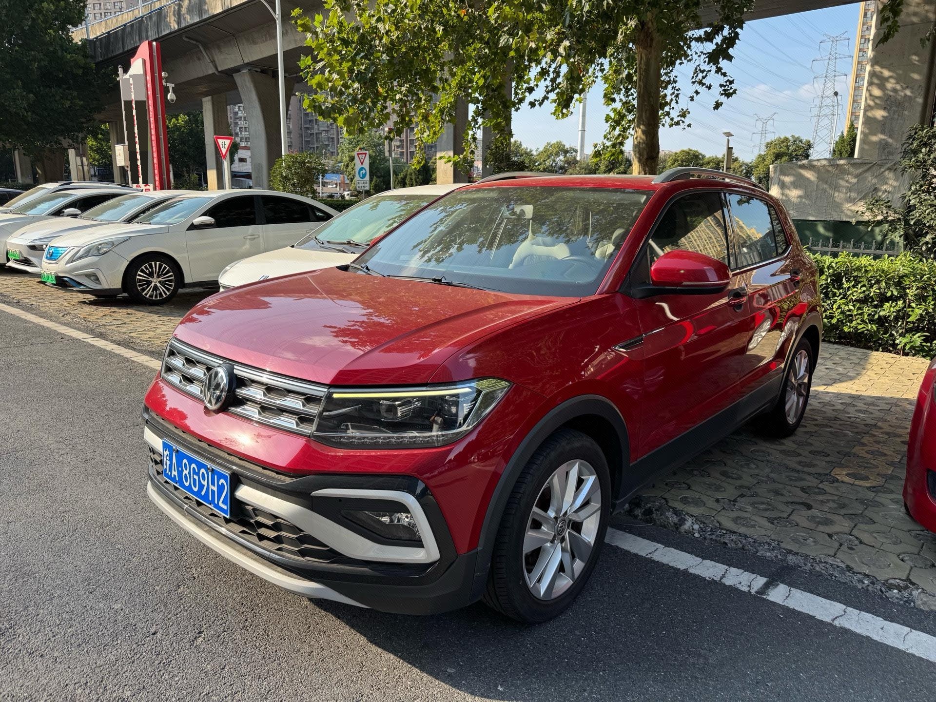 Volkswagen T-Cross 2019 Volkswagen T-Cross 2019 car image