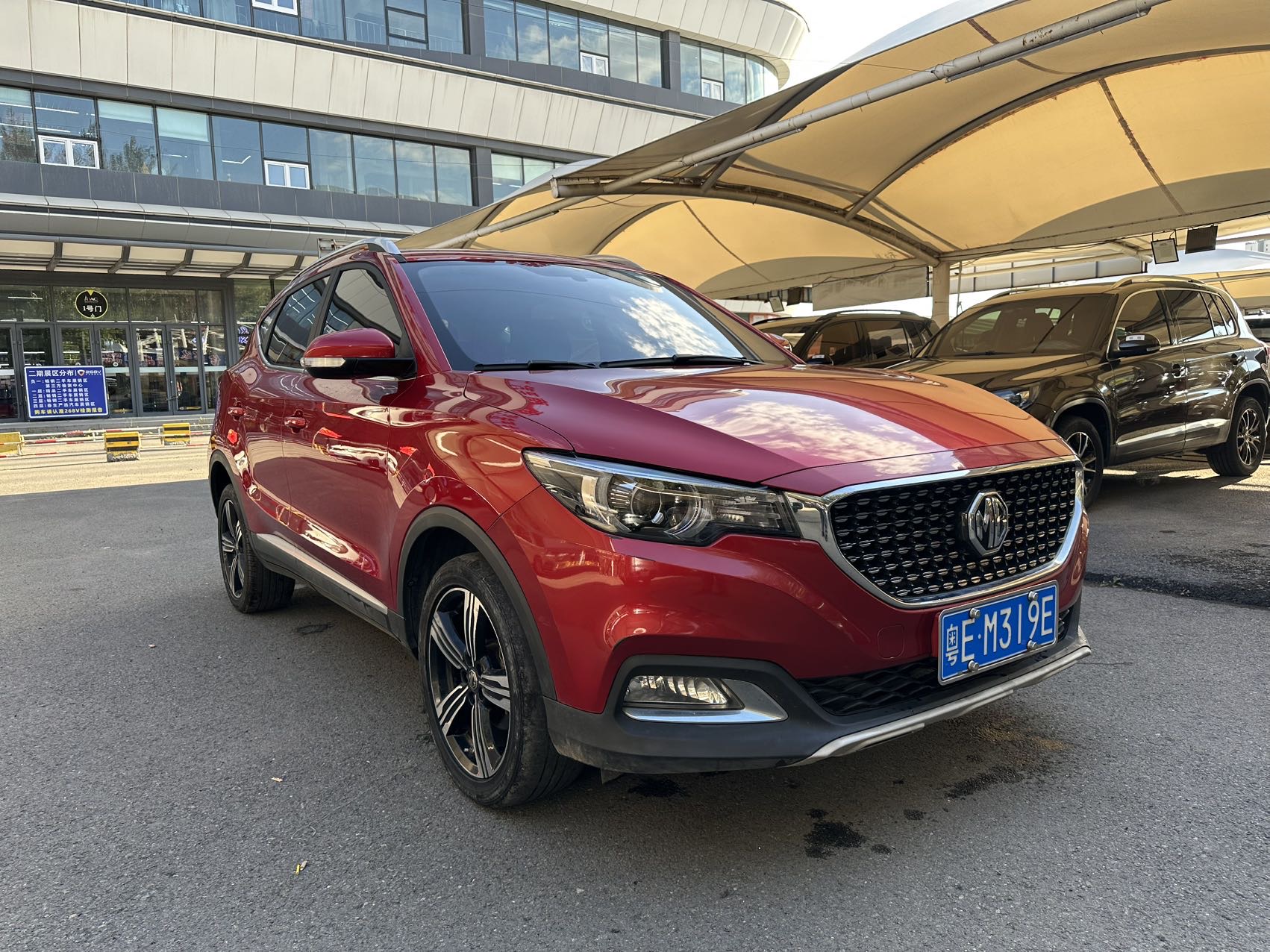 MG ZS 2019 car image #2