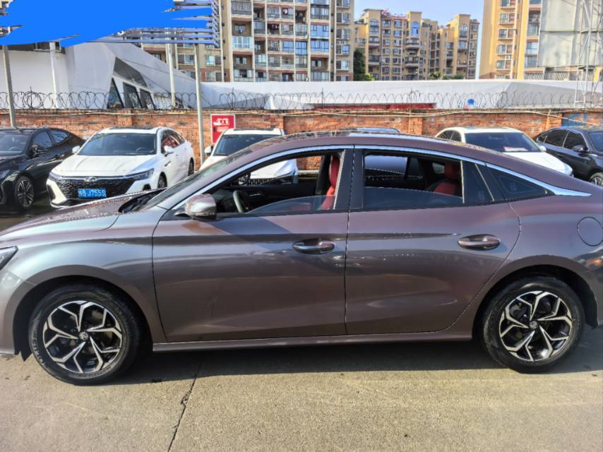 MG 5 2023 صورة سيارة #3