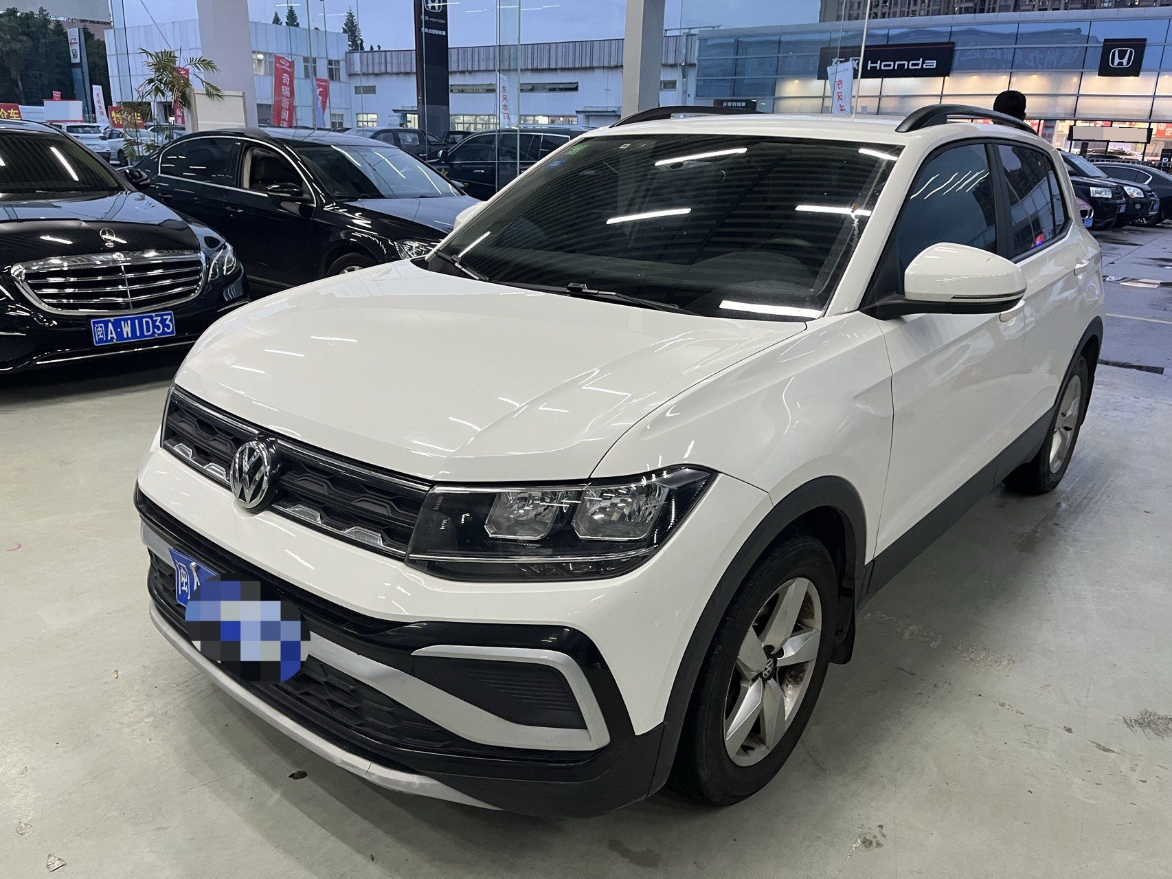 Volkswagen T-Cross 2019 Volkswagen T-Cross 2019 car image