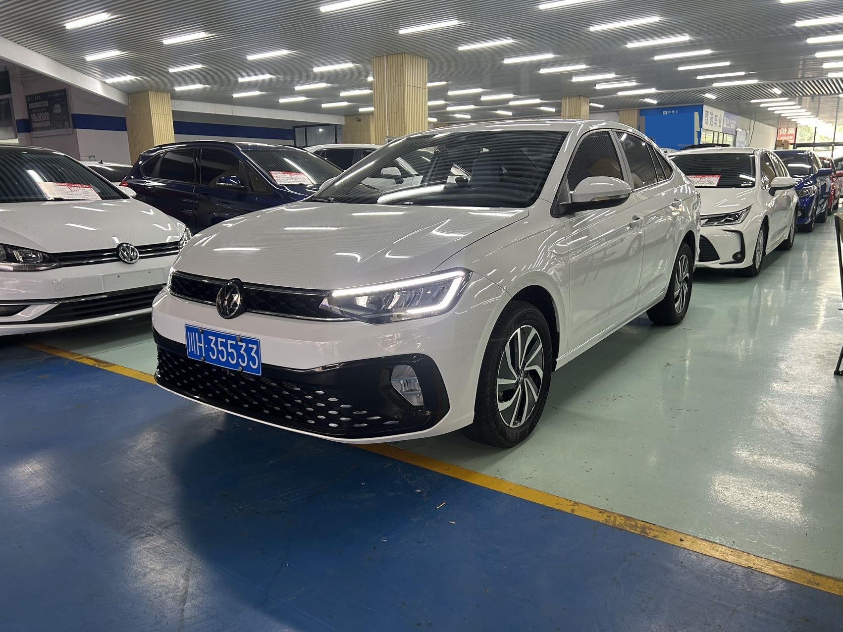 Volkswagen Lavida 2025 car image 