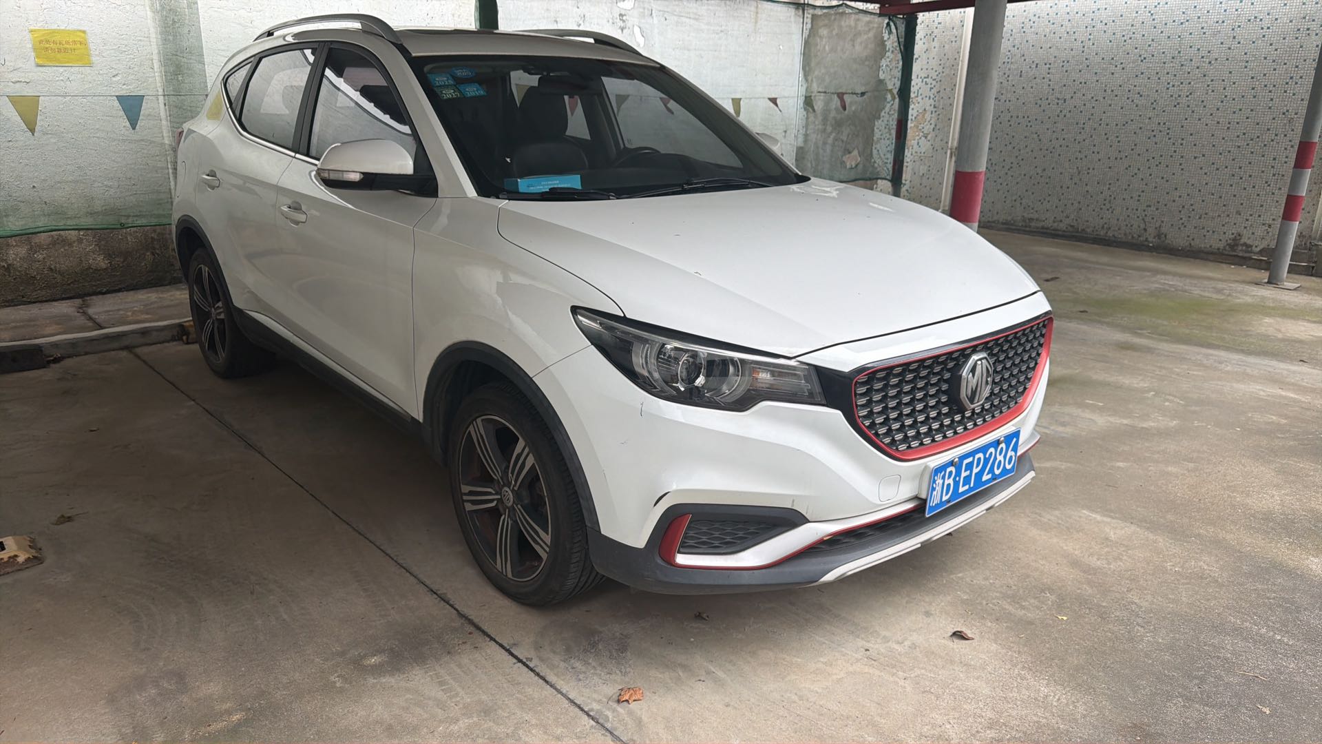 MG ZS 2017 #6 MG ZS 2017 car image #6