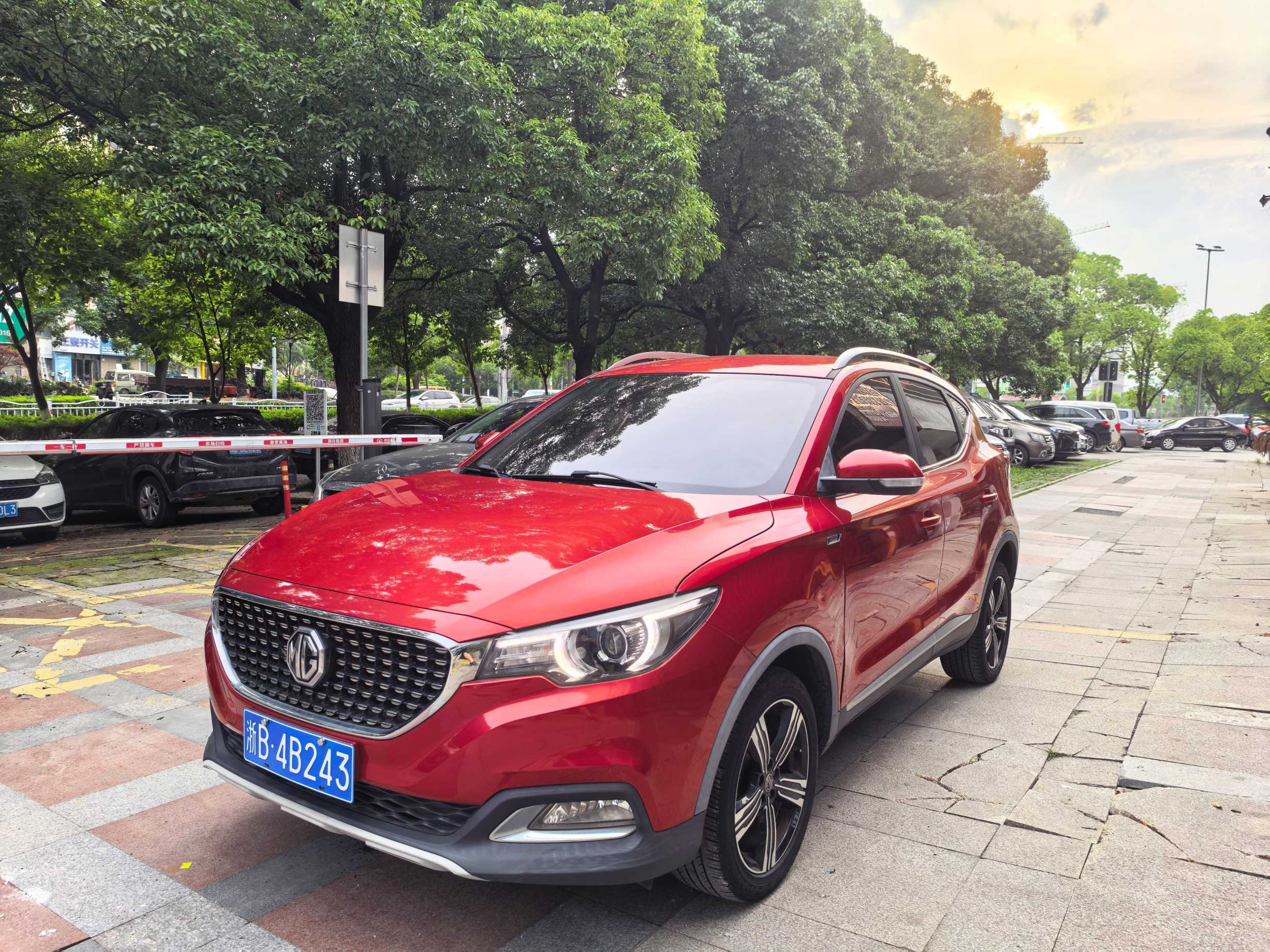 MG ZS 2018 car image 