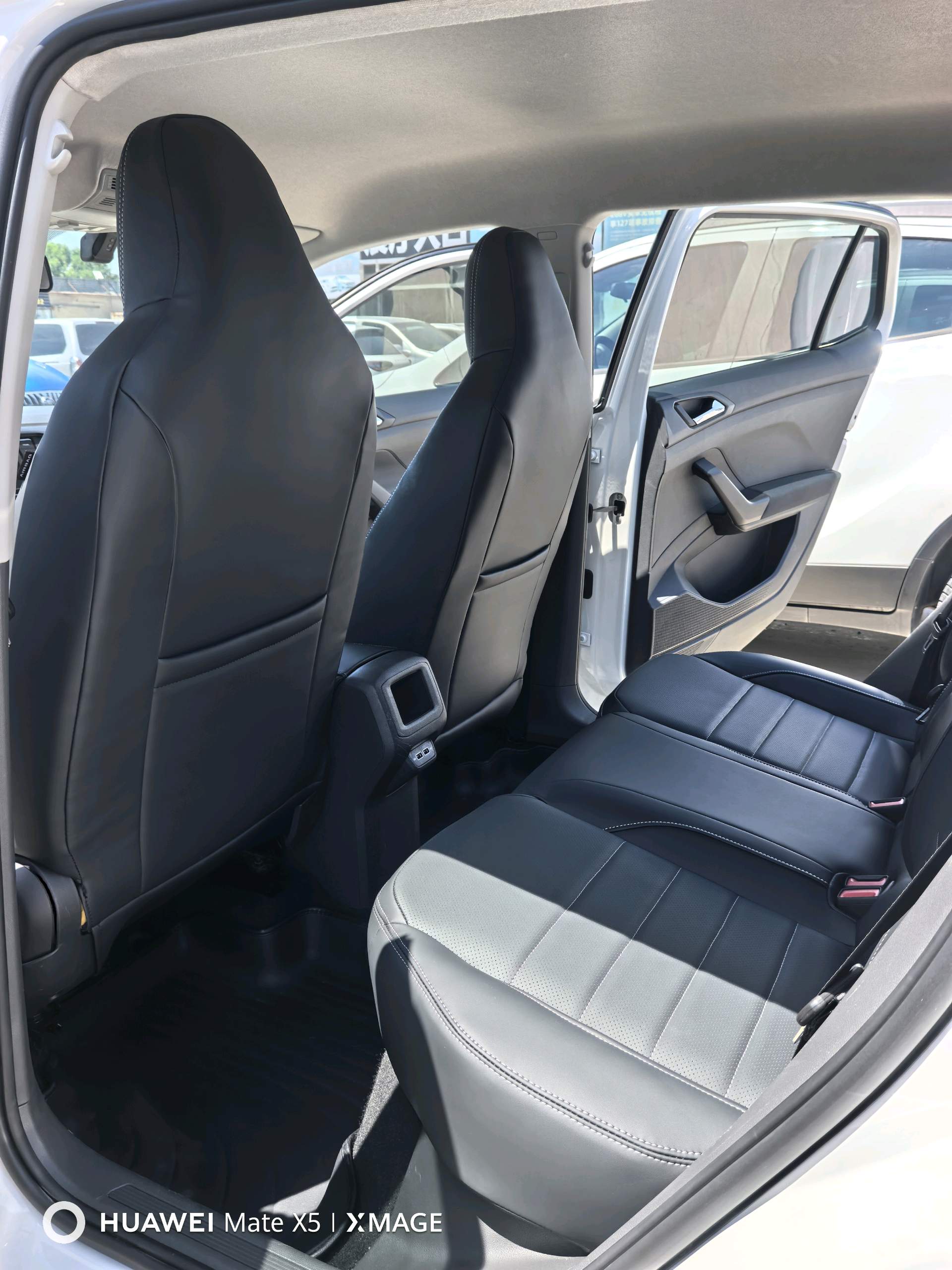 Volkswagen T-Cross 2020 #5 Volkswagen T-Cross 2020 صورة سيارة #5