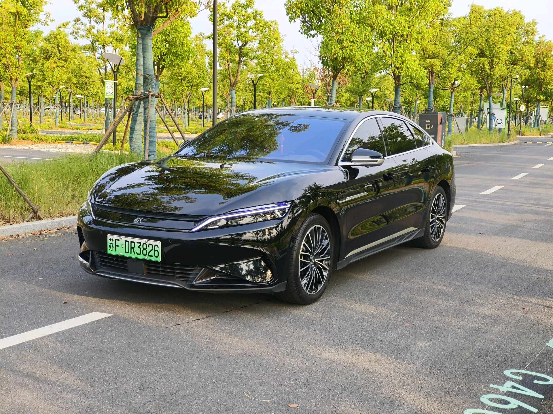 BYD Han 2024 BYD Han 2024 car image