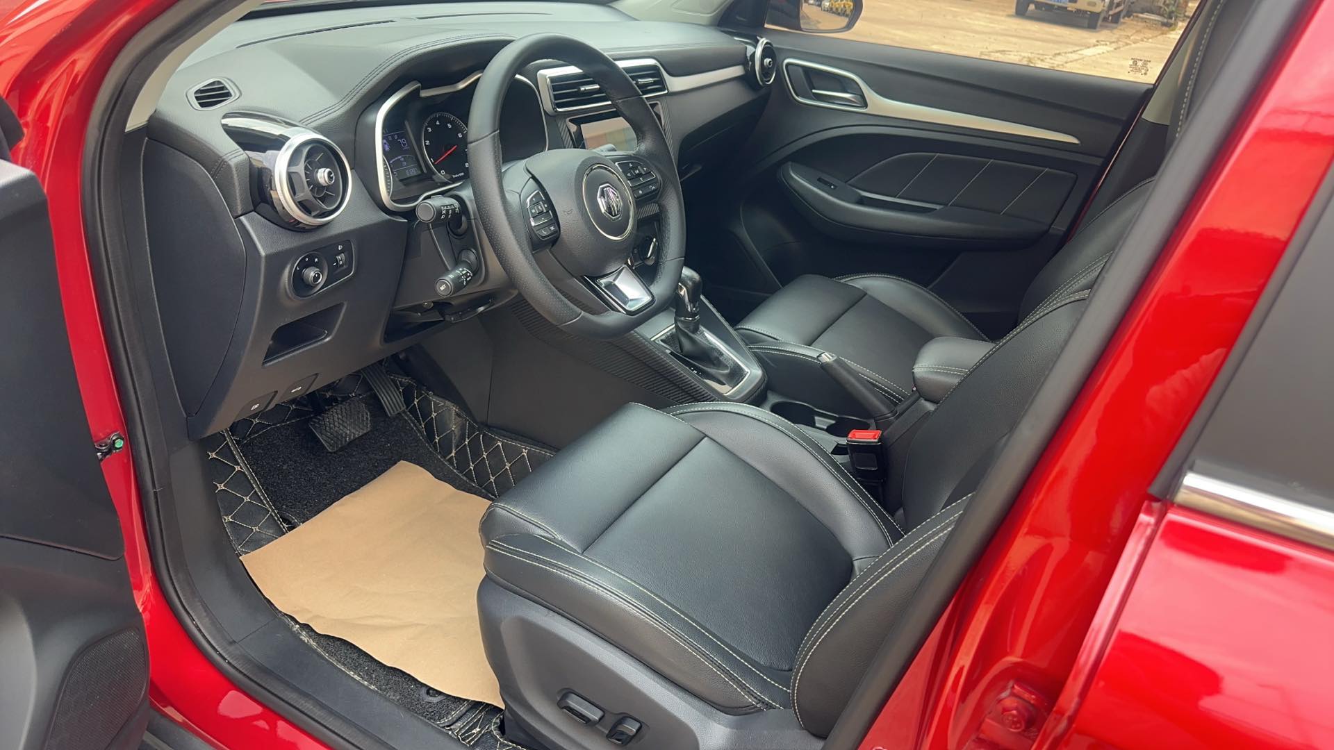 MG ZS 2018 #10 MG ZS 2018 car image #10