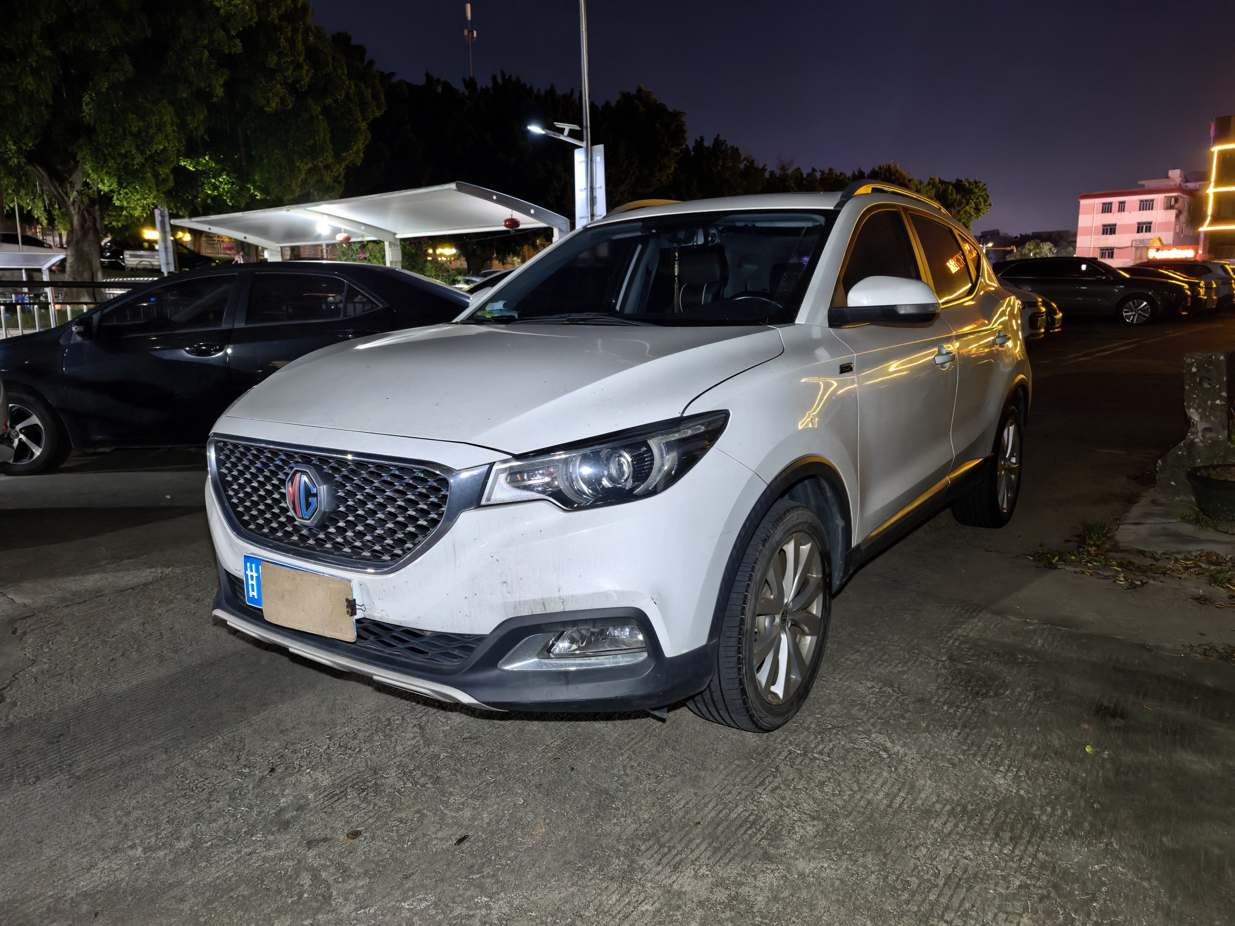 MG ZS 2018 car image 