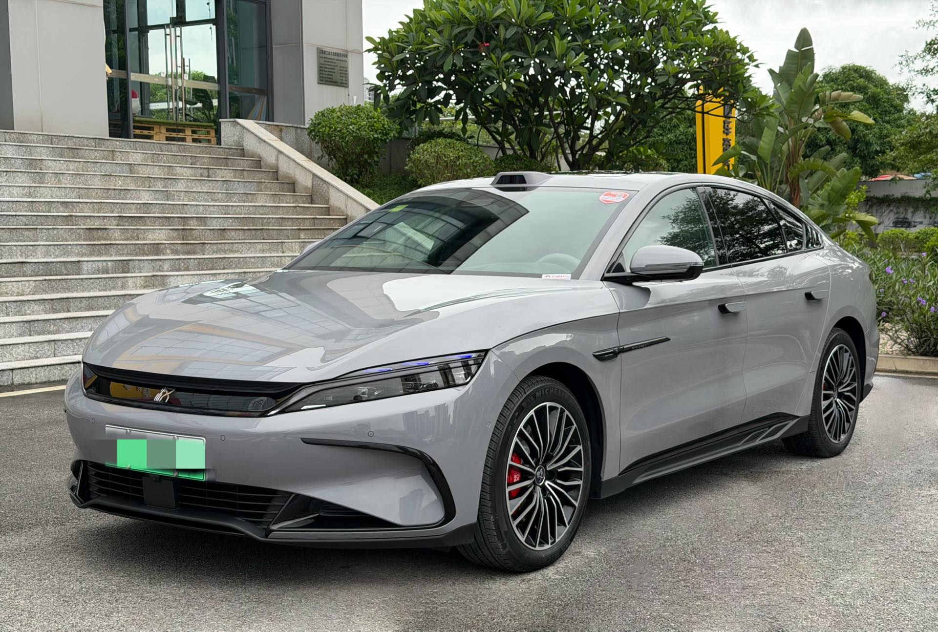 BYD Han 2025 BYD Han 2025 immagine di auto