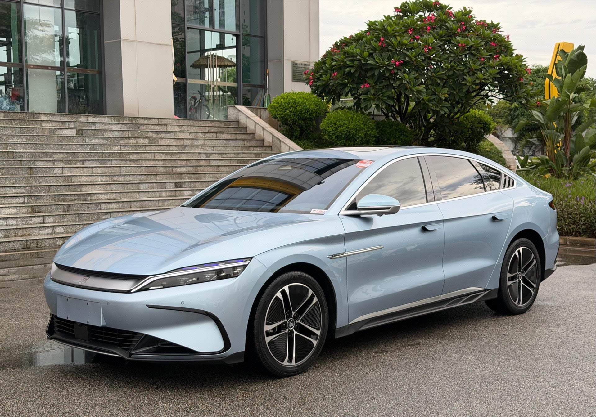 BYD Han 2023 BYD Han 2023 car image