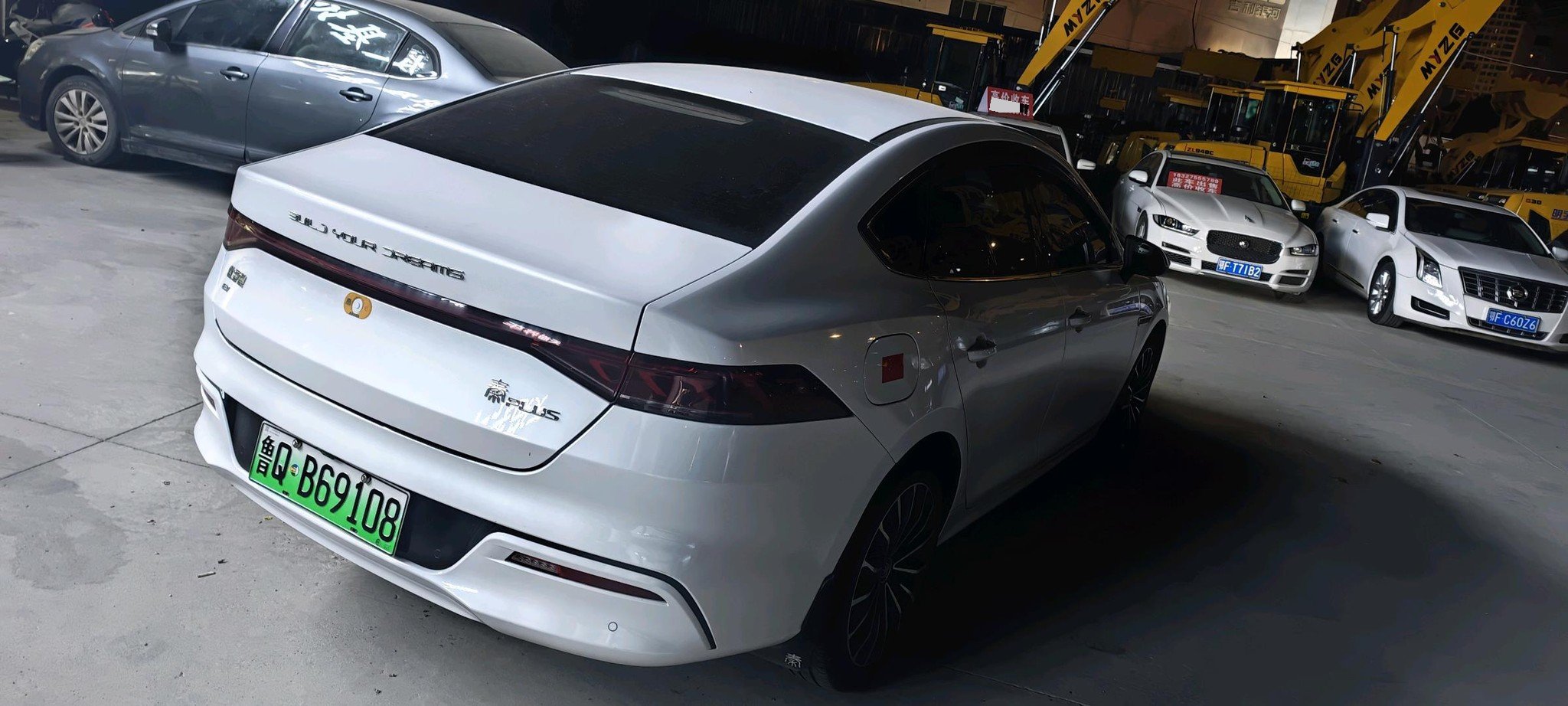 BYD Qin Plus 2022 #4 BYD Qin Plus 2022 car image #4