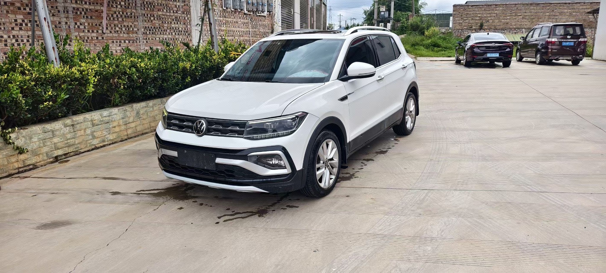 Volkswagen T-Cross 2021 car image 