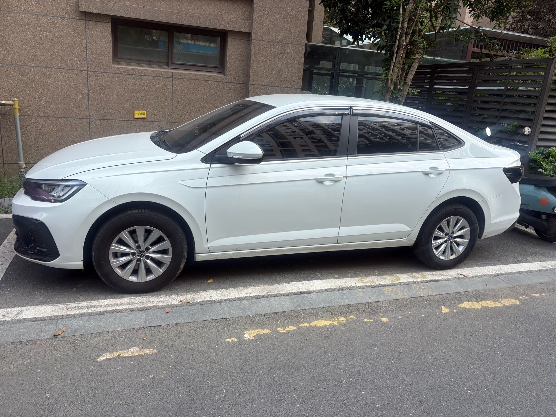 Volkswagen Lavida 2024 #2 Volkswagen Lavida 2024 car image #2