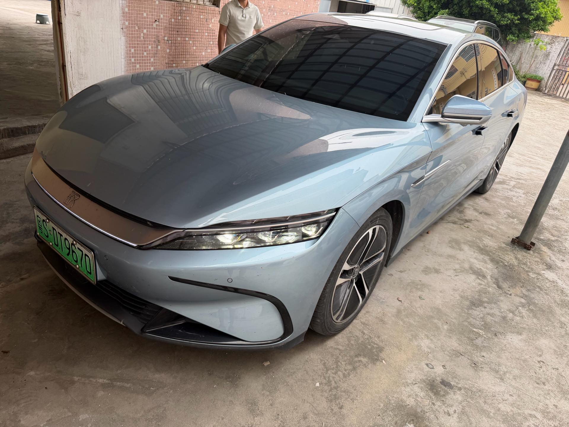 BYD Han 2023 BYD Han 2023 car image