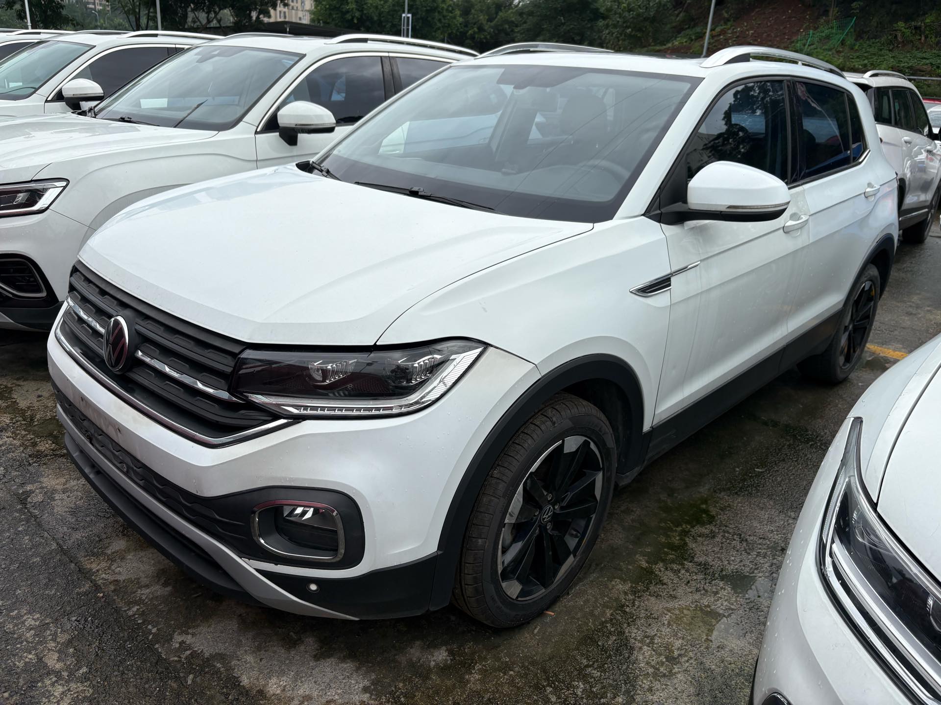 2023 2023 immagine di auto
