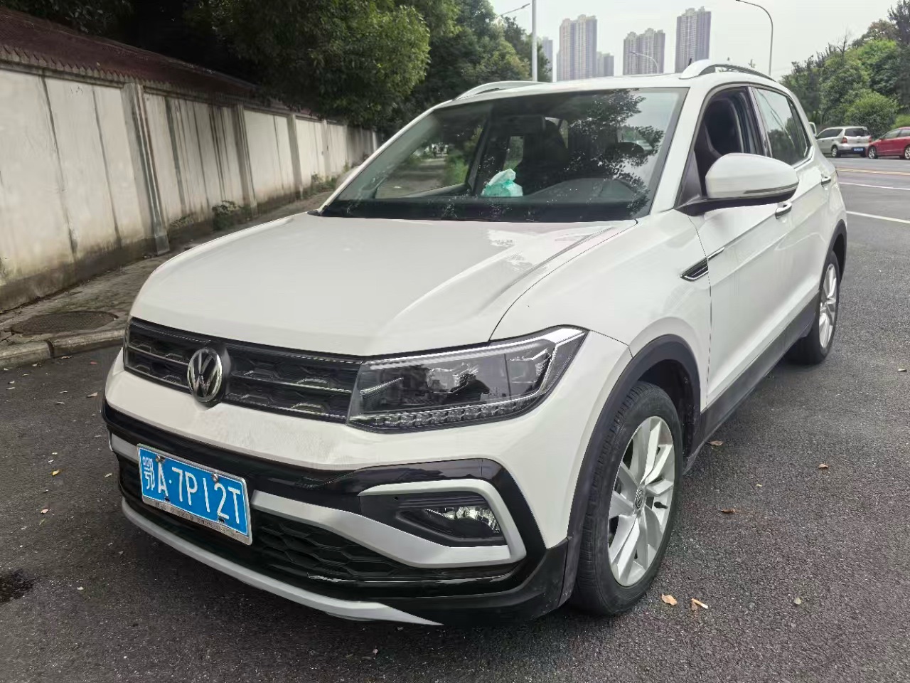Volkswagen T-Cross 2020 Volkswagen T-Cross 2020 car image