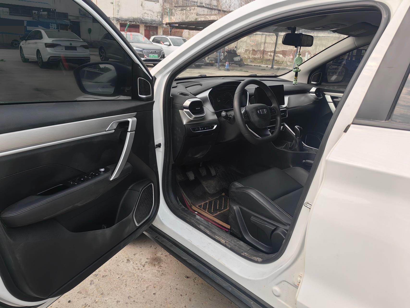 GEELY Coolray 2024 #5 GEELY Coolray 2024 imagen de coche #5