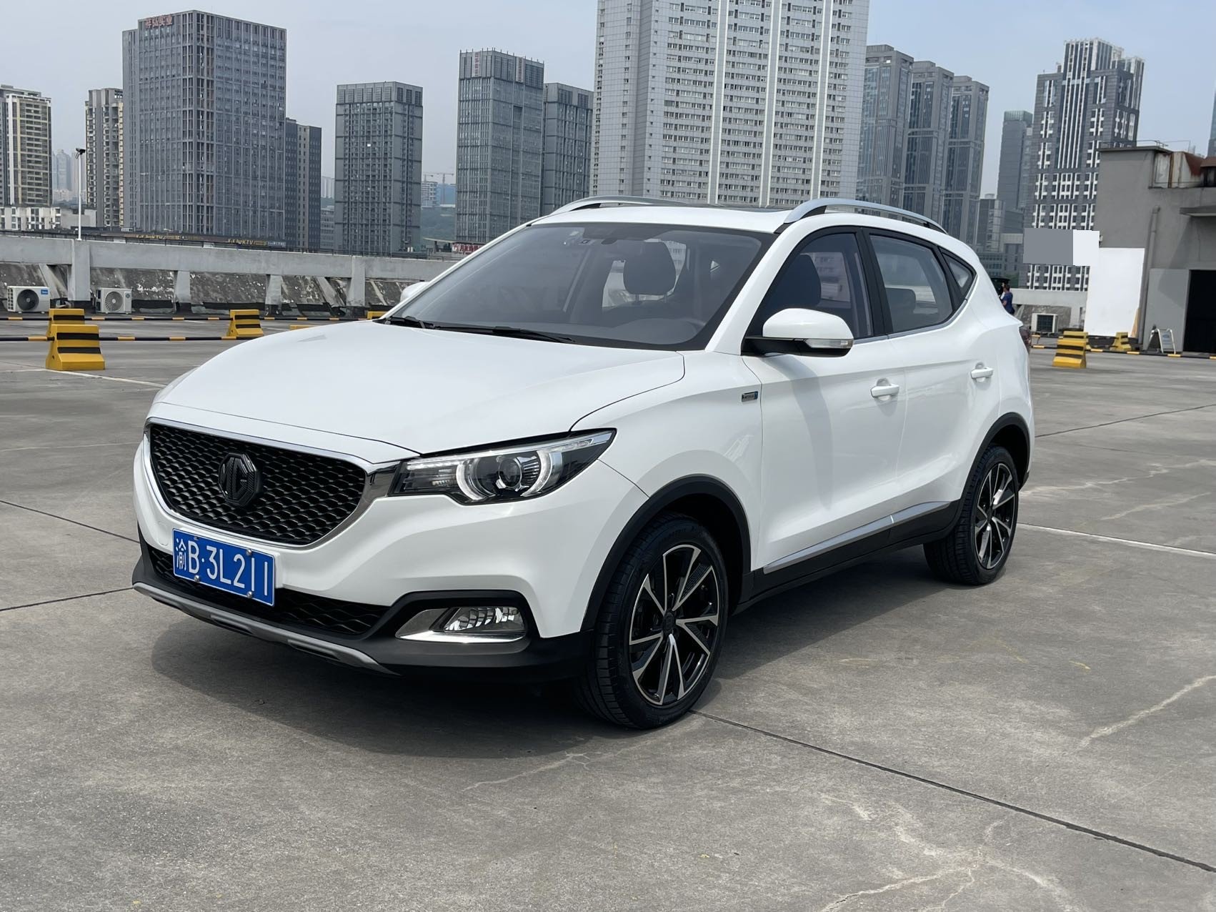 MG ZS 2018 car image 