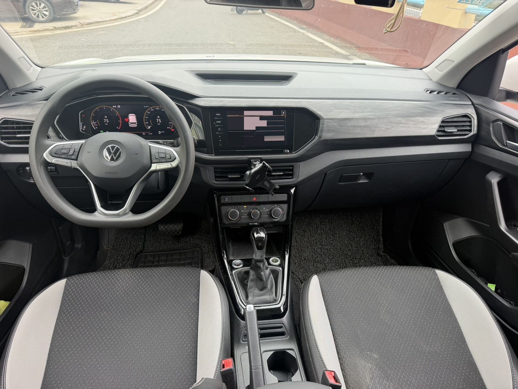 Volkswagen Tacqua 2020 car image #5