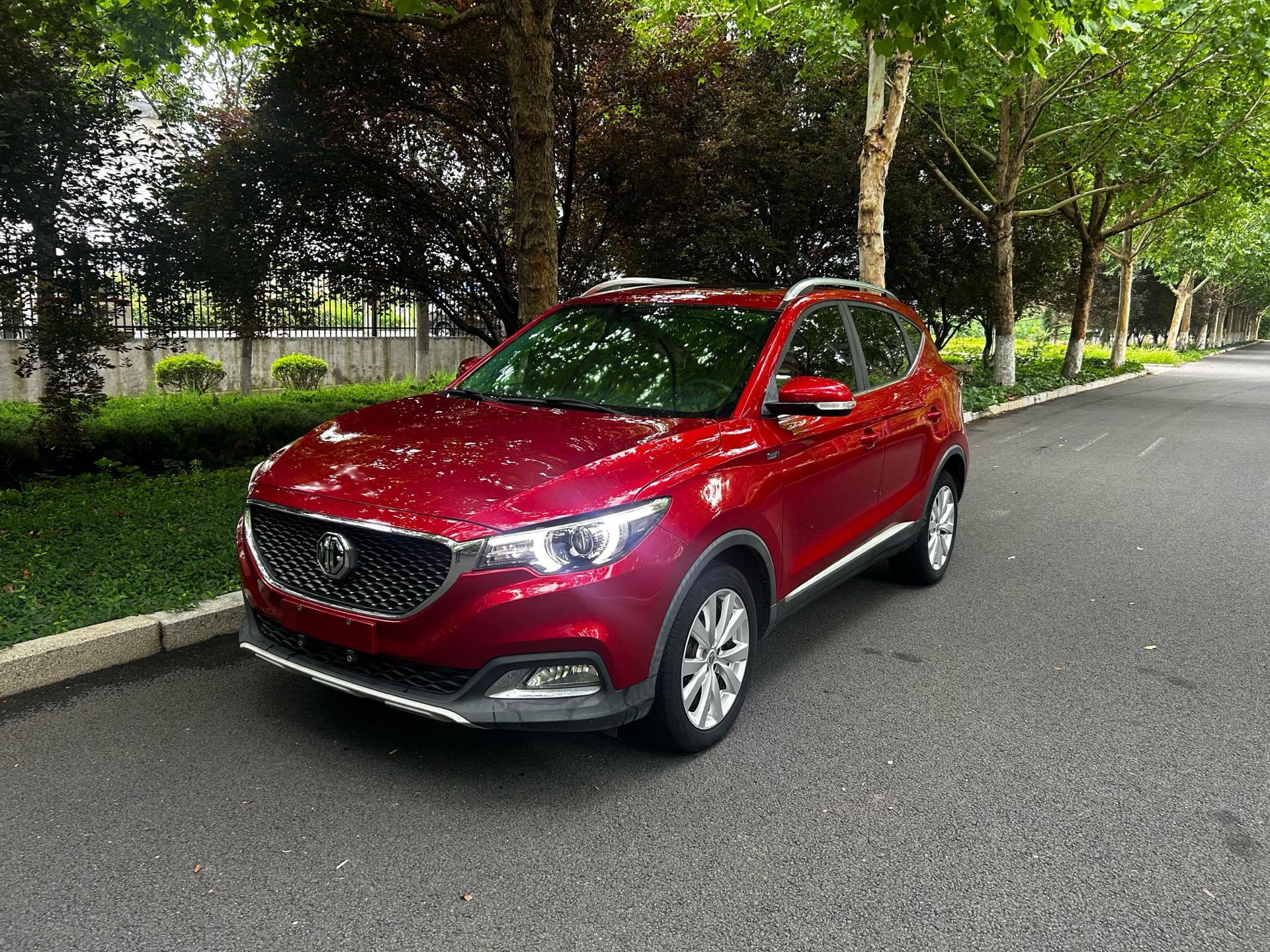 MG ZS 2019 MG ZS 2019 car image