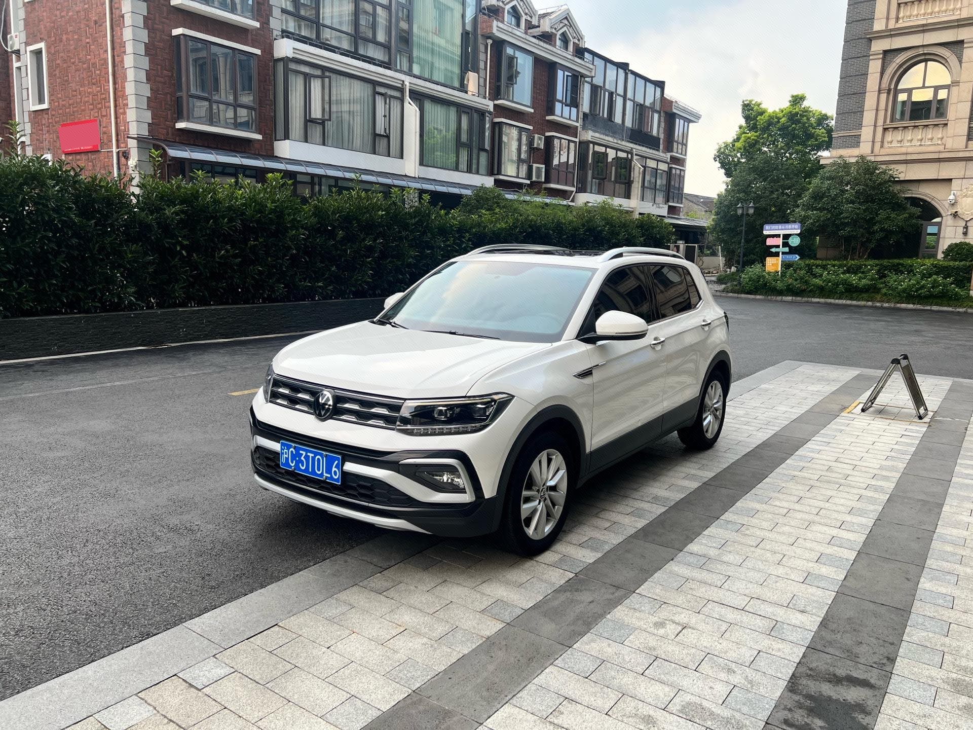 Volkswagen T-Cross 2021 Volkswagen T-Cross 2021 car image